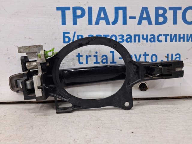 MITSUBISHI 5746A003 Держатель наружной ручки двери задней левой в наличии Чернигов