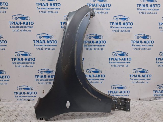 Переднее правое крыло 5761065J10 SUZUKI