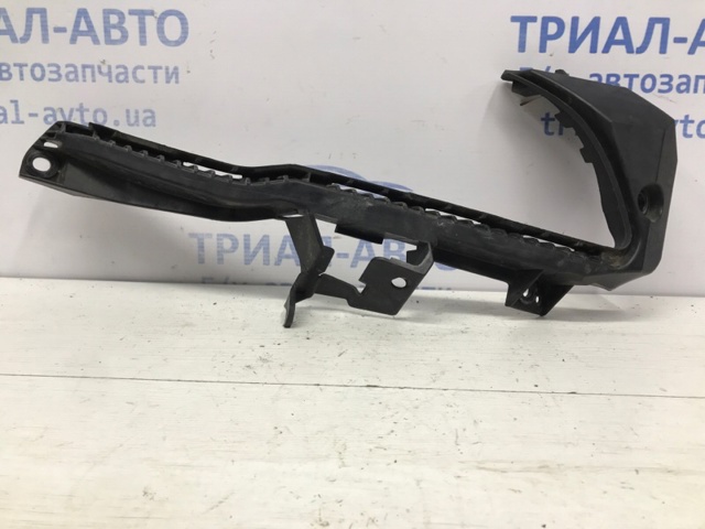 Правый кронштейн заднего бампера 57707AL060 SUBARU