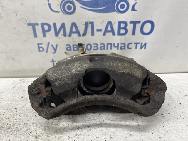 Суппорт тормозной, передний, правый 581301C100 HYUNDAI