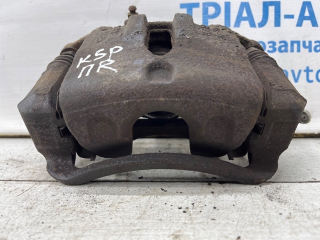 581302Y000 HYUNDAI Суппорт тормозной передний правый купить в Черкассы