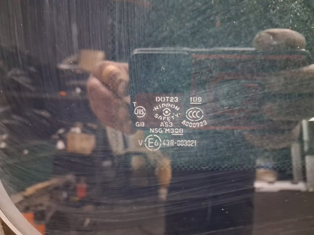 MITSUBISHI 5850A197 Рама люка в наличии Чернигов