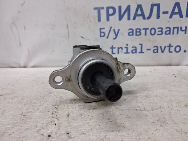 Цилиндр главный тормоза (гидротормозов) 585101H200 HYUNDAI