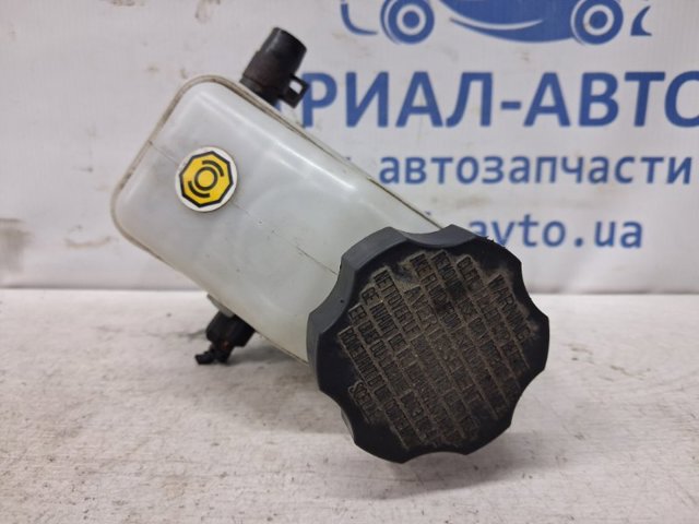 HYUNDAI 585112L300 Бачок тормозной в наличии Павлоград