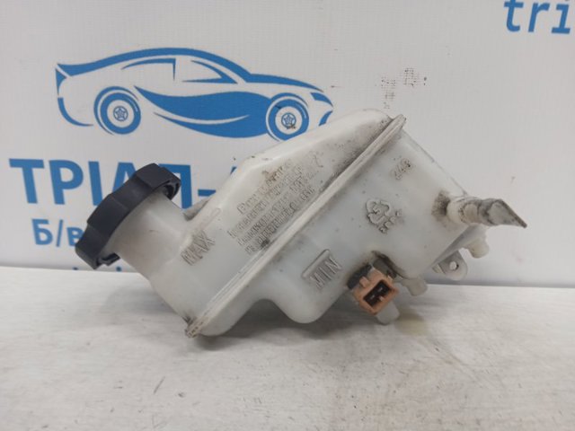 585112T100 Hyundai/Kia