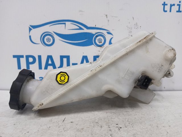 HYUNDAI 585112W400 Бачок тормозной в наличии Полтава
