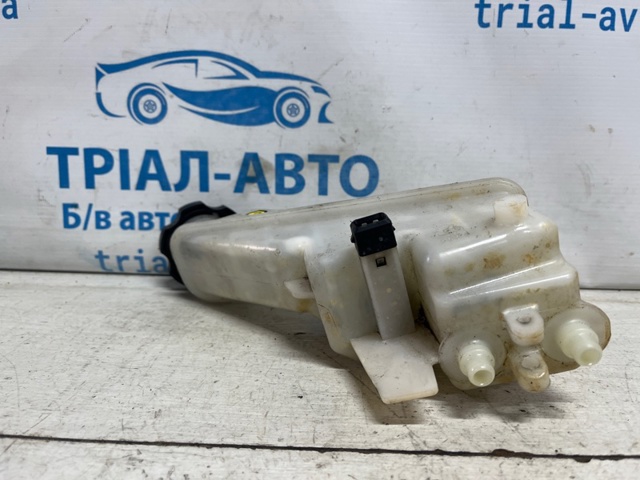 585112W400 HYUNDAI Бачок главного тормозного цилиндра (тормозной жидкости) купить в Ровно