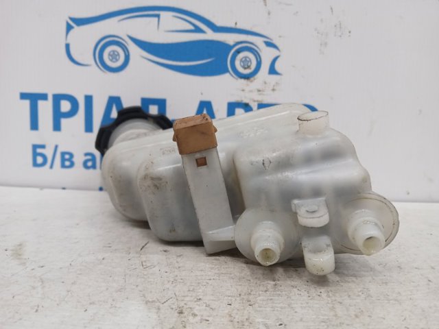 HYUNDAI 585113Q400 Бачок тормозной в наличии Черновцы