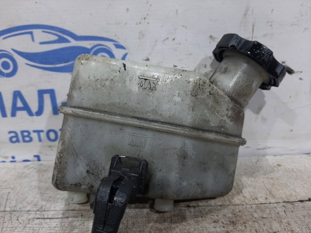 Бачок ГТЦ 585292E600 HYUNDAI