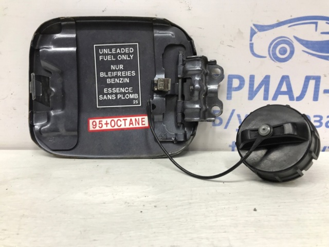 MITSUBISHI 5940A010 Лючок бензобака (топливного бака) в наличии Хмельницкий