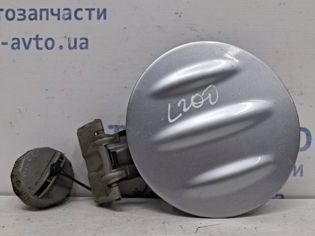 Дверка бензобака 5940A031 MITSUBISHI