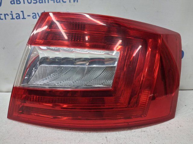 Задний правый стоп 5E5945112 VAG