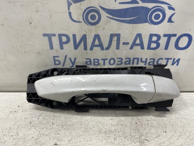 Ручка задней двери наружная, правая 5G0837206 VAG