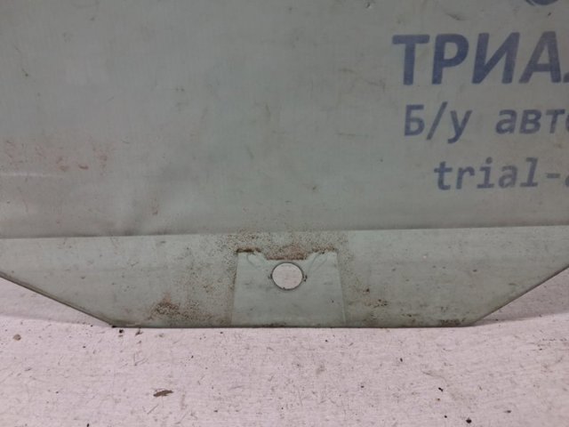 Стекло двери задней левой 5J6845205K VAG