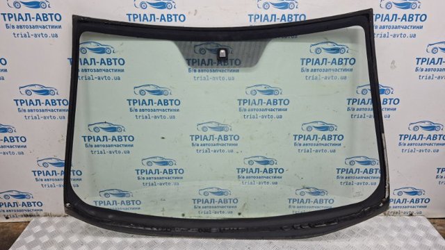 MITSUBISHI 6102A302 Стекло лобовое  в наличии Днепр