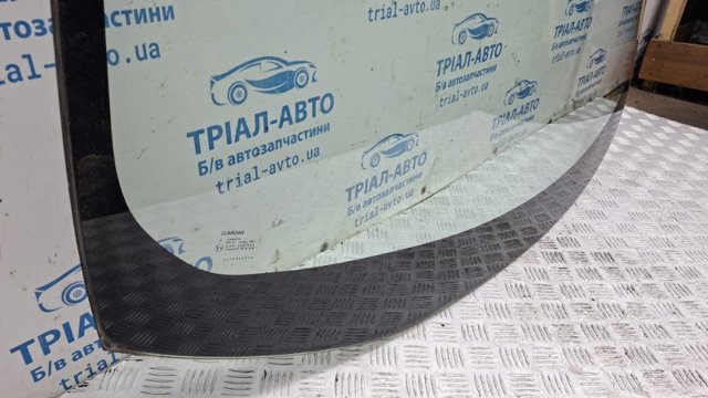6102A302 MITSUBISHI Стекло лобовое  купить в Чернигов