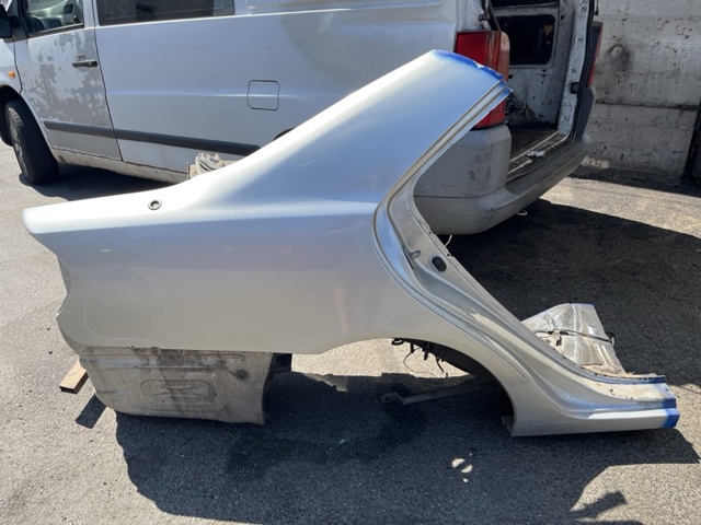 Крыло правое заднее 6160133260 TOYOTA