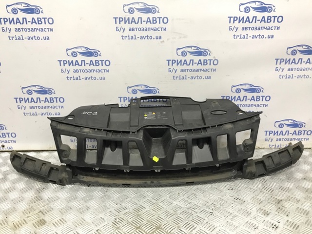 Решетка радиатора 620367065R Renault (RVI)