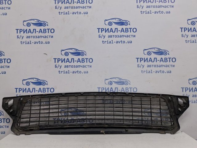 622540008R RENAULT Решетка бампера переднего купить в Украина