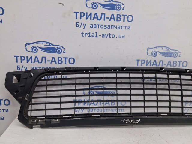 RENAULT 622540008R Решетка бампера переднего в наличии Ровно