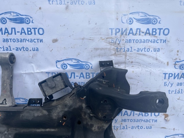 HYUNDAI 624002T100 Балка передней подвески (подрамник) в наличии Чернигов