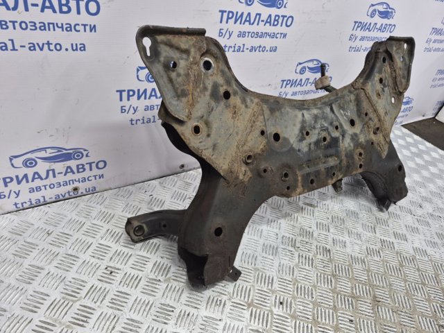 62400A6100 Балка крепления двигателя купить Хмельницкий