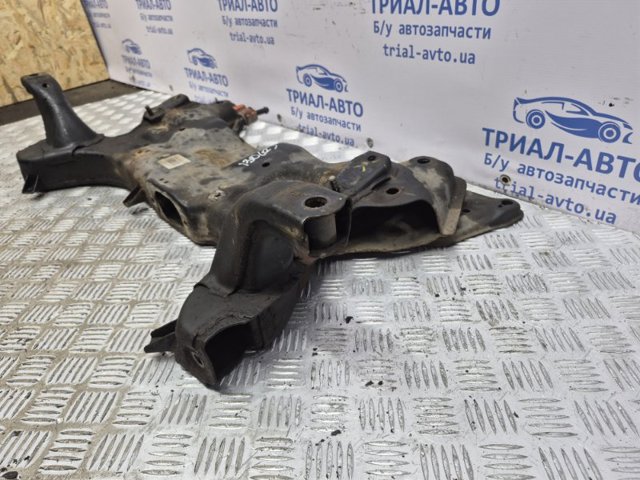 HYUNDAI 62400A6100 Балка крепления двигателя в наличии Харьков