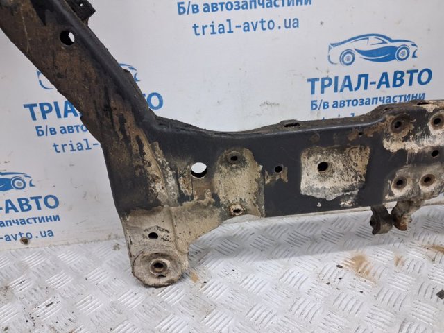 624052L020 Балка передней подвески (подрамник) передняя купить Ужгород