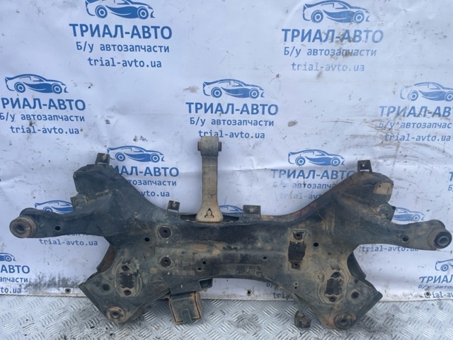 624052P300 Балка передней подвески (подрамник) купить Винница