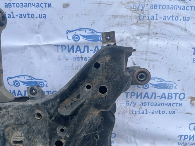 624052P300 Балка передней подвески (подрамник) купить Павлоград