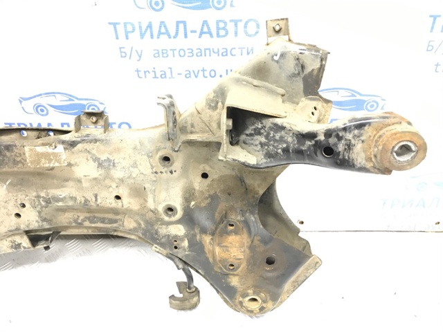 624052W300 HYUNDAI Балка передней подвески (подрамник) купить в Ирпень