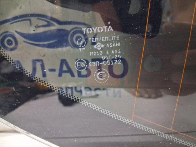 Стукло багажника, правое 6271060891 TOYOTA