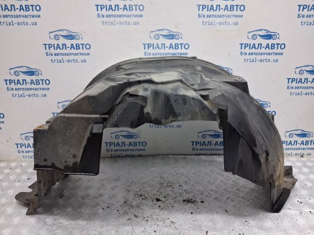 Подкрылок переднего крыла, правый 63840EB000 NISSAN