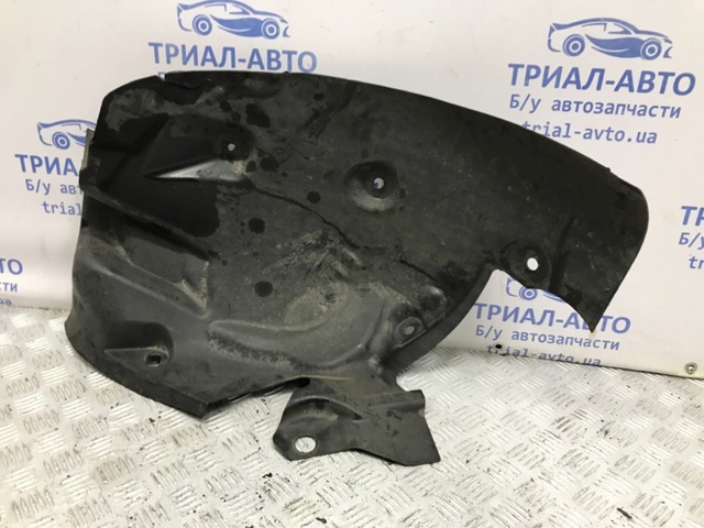 638420004R RENAULT Подкрылок крыла переднего правый задний купить в Ирпень