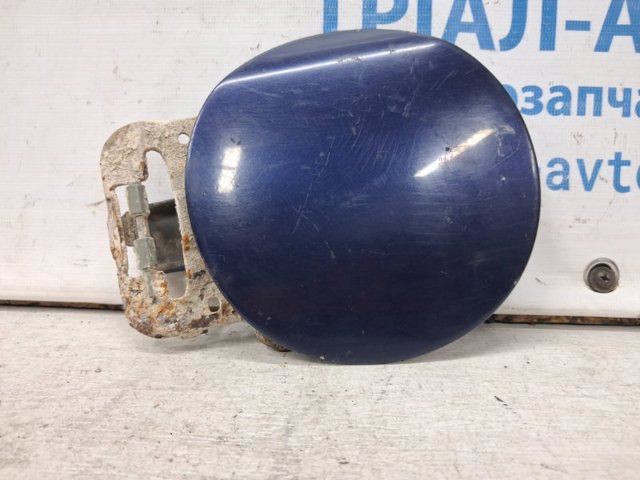 63910SNAA00ZZ Honda Лючок бензобака (топливного бака)