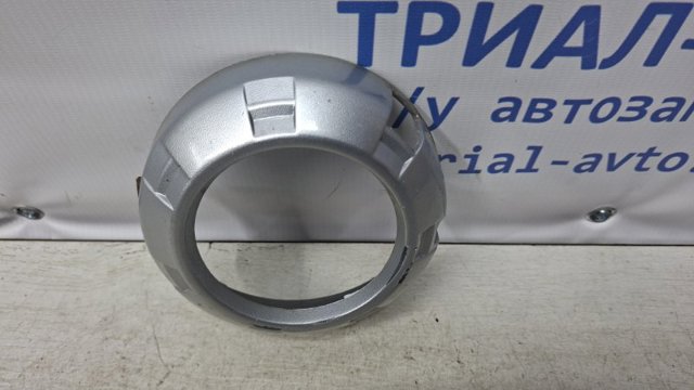 MITSUBISHI 6400A965HB Ободок (окантовка) фары противотуманной правой в наличии Львов
