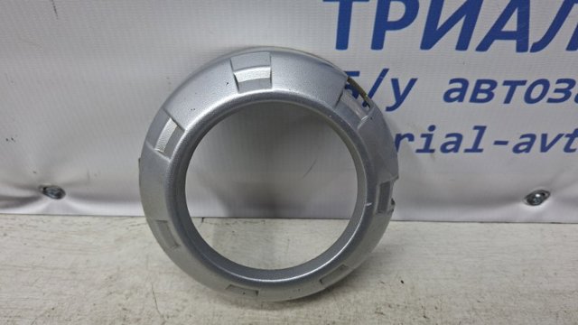 Ободок (окантовка) фары противотуманной правой 6400A965HB MITSUBISHI