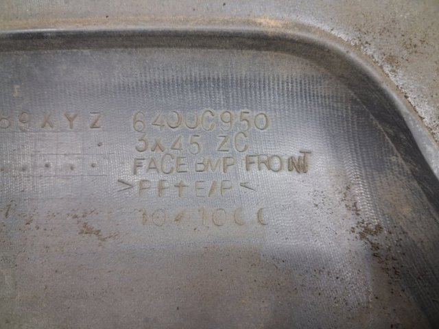Бампер передний в сборе 6400D427 MITSUBISHI
