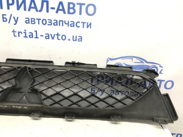 6402A216 MITSUBISHI Решетка радиатора купить в Чернигов