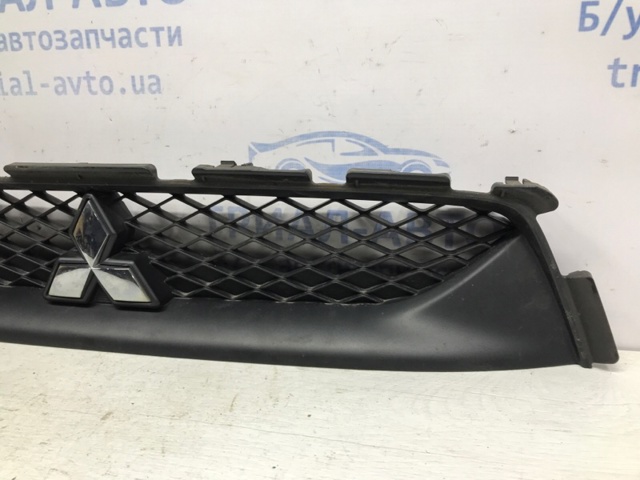 MITSUBISHI 6402A216 Решетка радиатора в наличии Киев