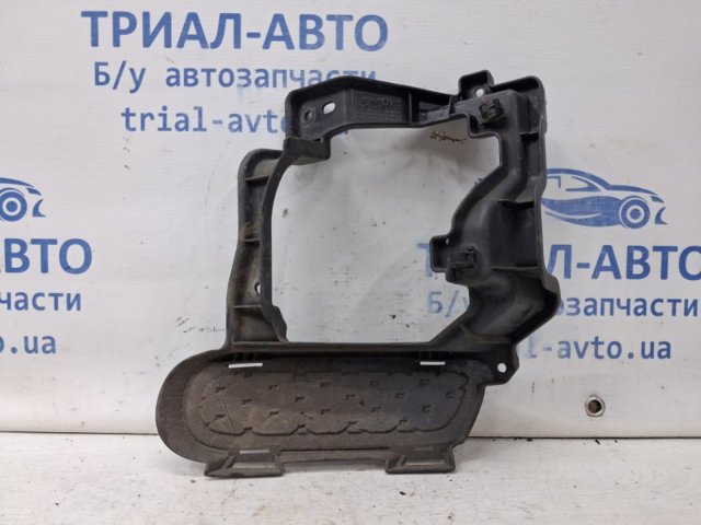 MITSUBISHI 6405A171 Кронштейн крепления противотуманной фары левой в наличии Чернигов