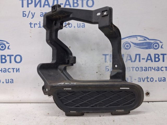 Кронштейн крепления противотуманной фары, левой 6405A171 MITSUBISHI