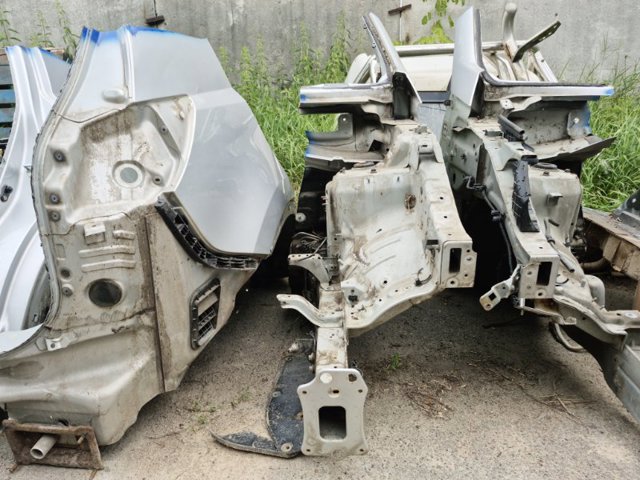 645013W000 Арка крыла переднего левого купить Черновцы