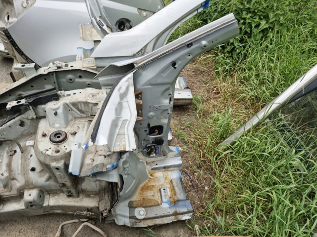 HYUNDAI 645023W000 Арка крыла переднего правого в наличии Кривой Рог