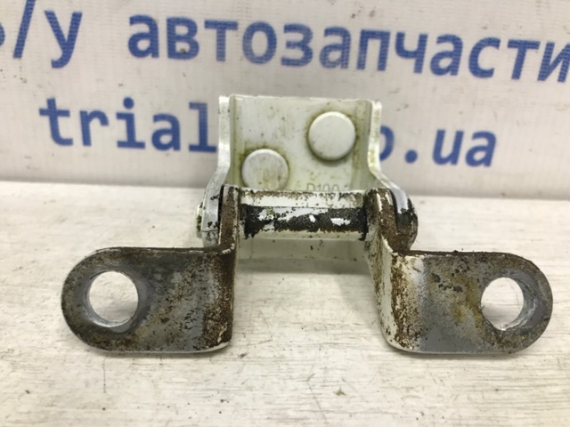 6481009002 SSANG YONG Петля задней двери купить в Ирпень