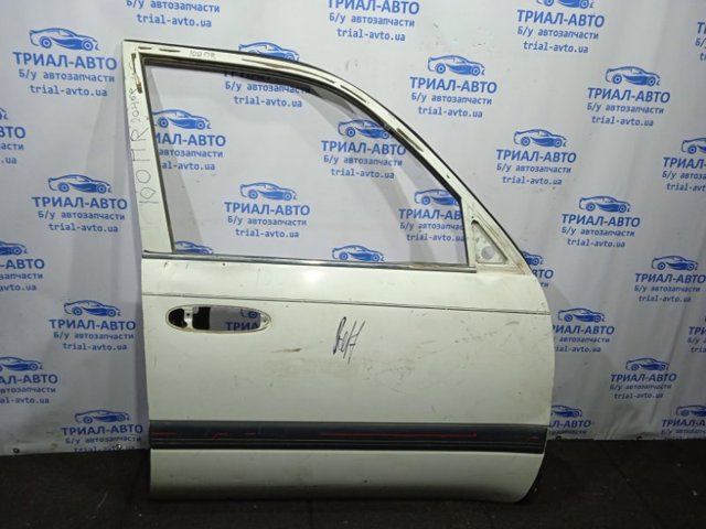 Пассажирская передняя дверь 6700160453 TOYOTA