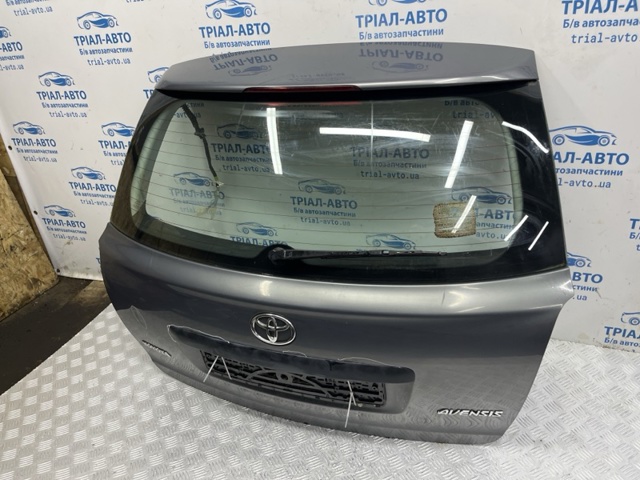 Пятая дверь 6700505090 TOYOTA