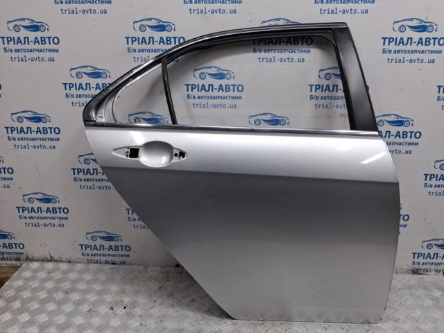 Дверь задняя, правая 67510SEA900ZZ HONDA