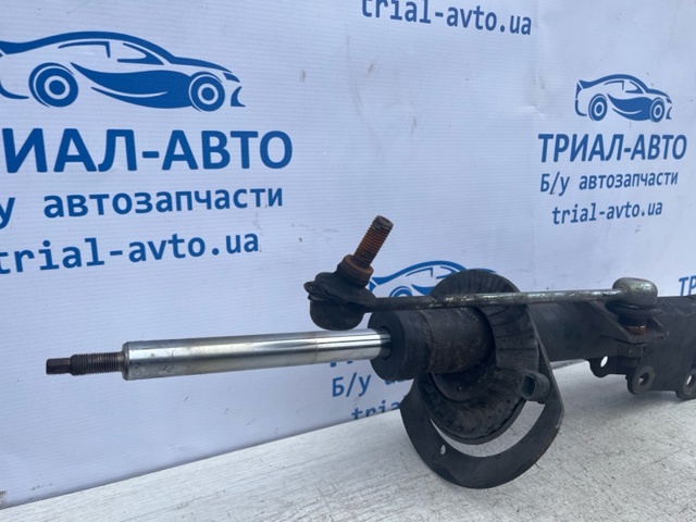 68039639AF Амортизатор передний левый купить Чернигов
