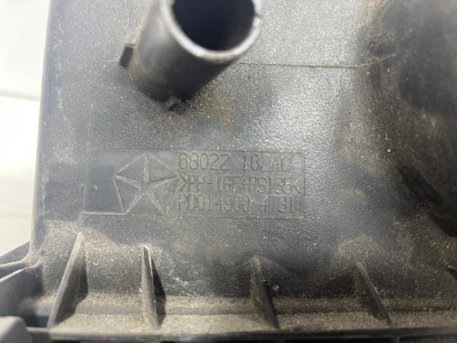 Корпус воздушного фильтра, верхняя часть 68084277AA CHRYSLER